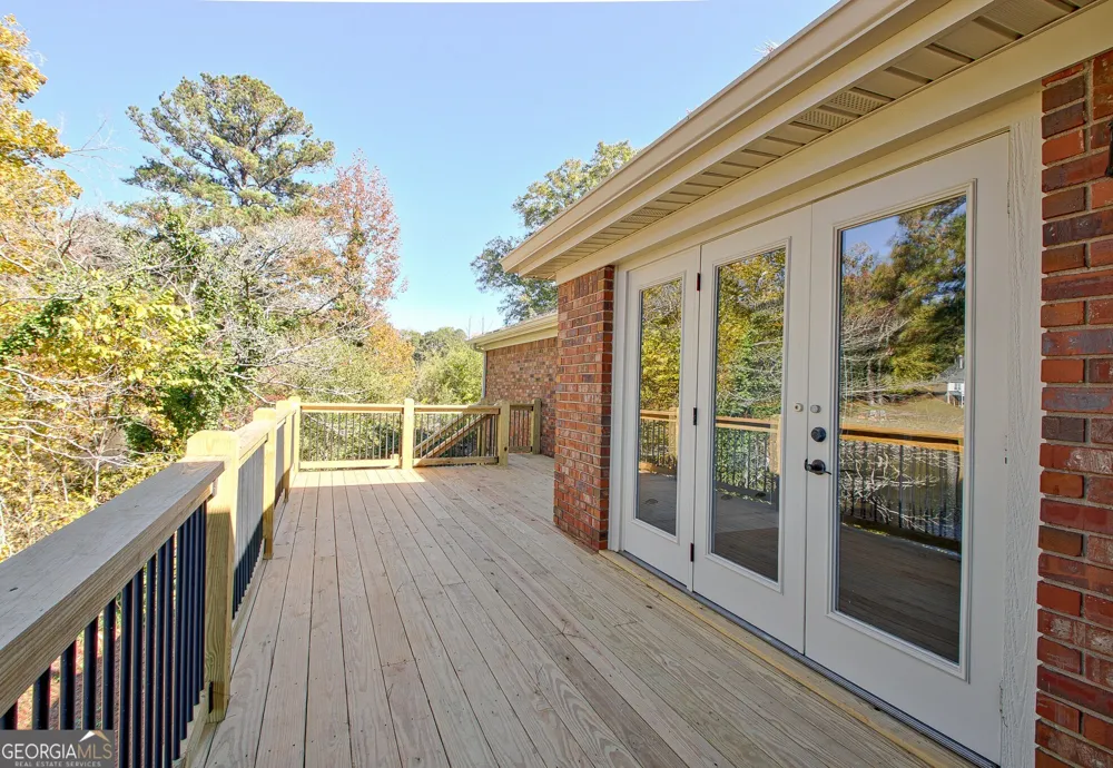 30 Hawthorne DR Newnan, GA 30263