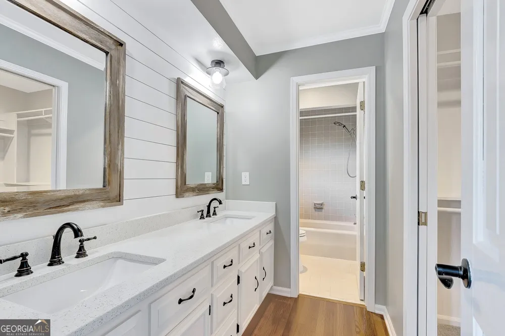 30 Hawthorne DR Newnan, GA 30263