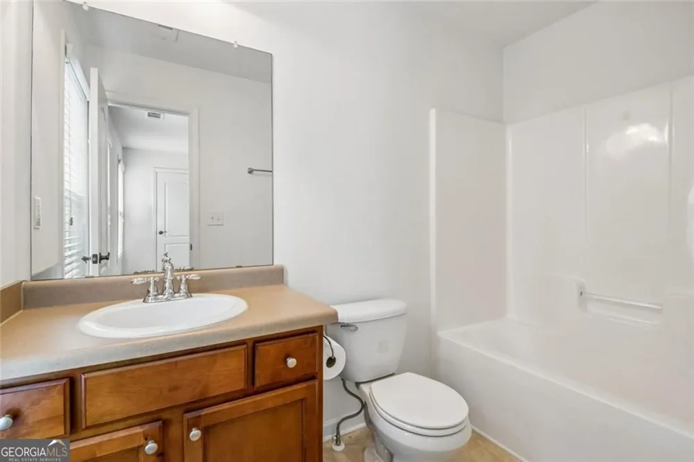 1203 Park Pass WAY Suwanee, GA 30024