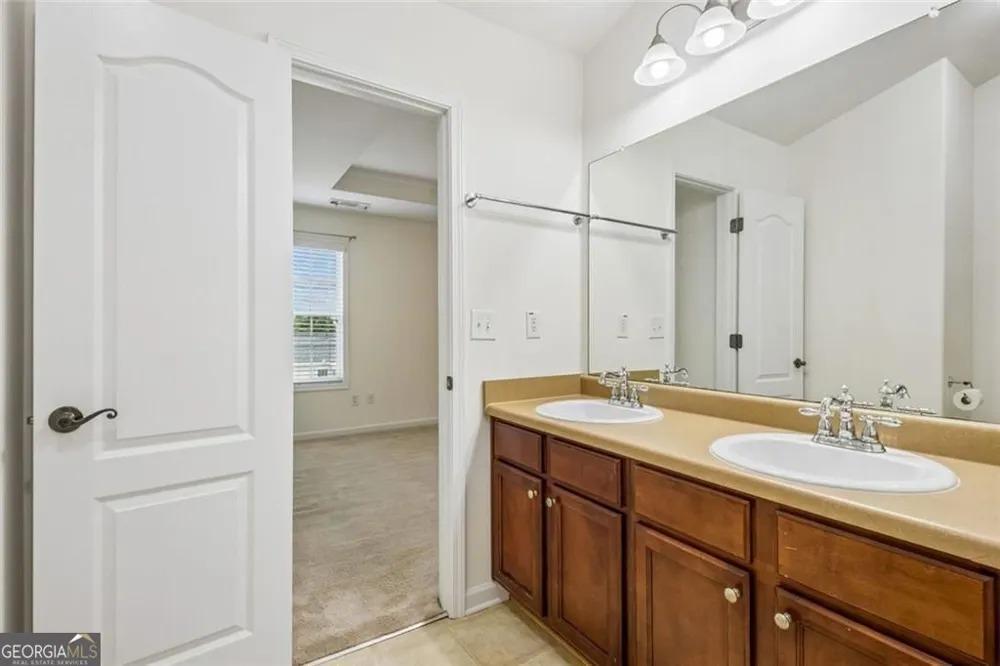 1203 Park Pass WAY Suwanee, GA 30024