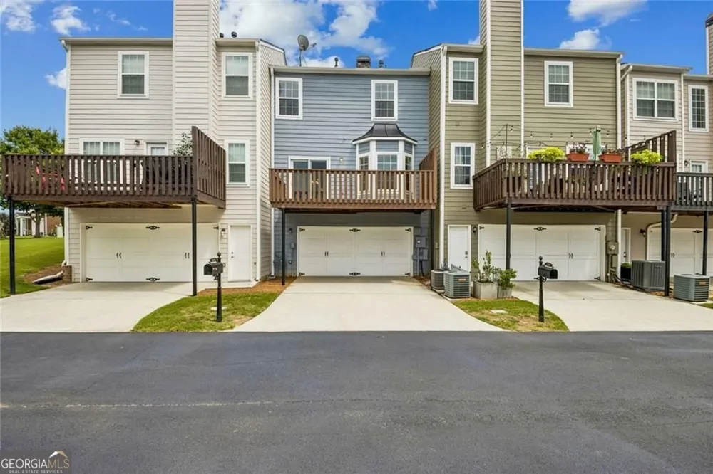 1203 Park Pass WAY Suwanee, GA 30024
