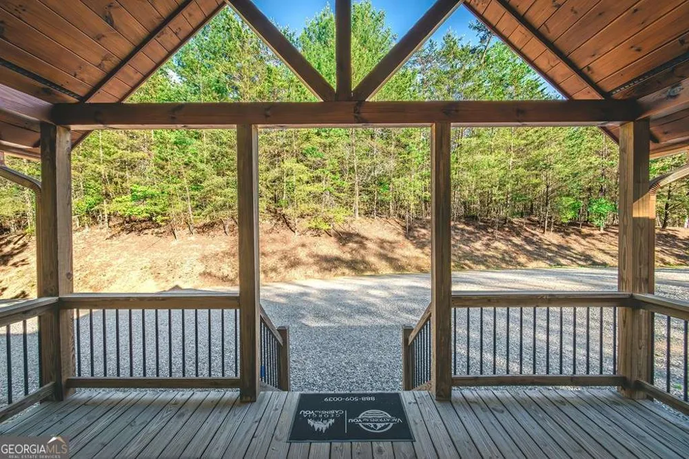 66 Ross DR Mineral Bluff, GA 30559