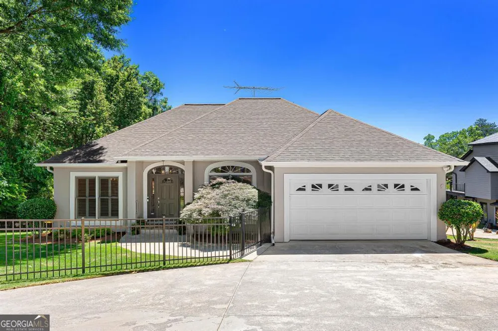 166 Knox CIR Lavonia, GA 30553