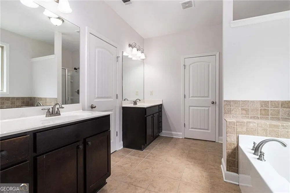 2200 Spring Sound LN Buford, GA 30519