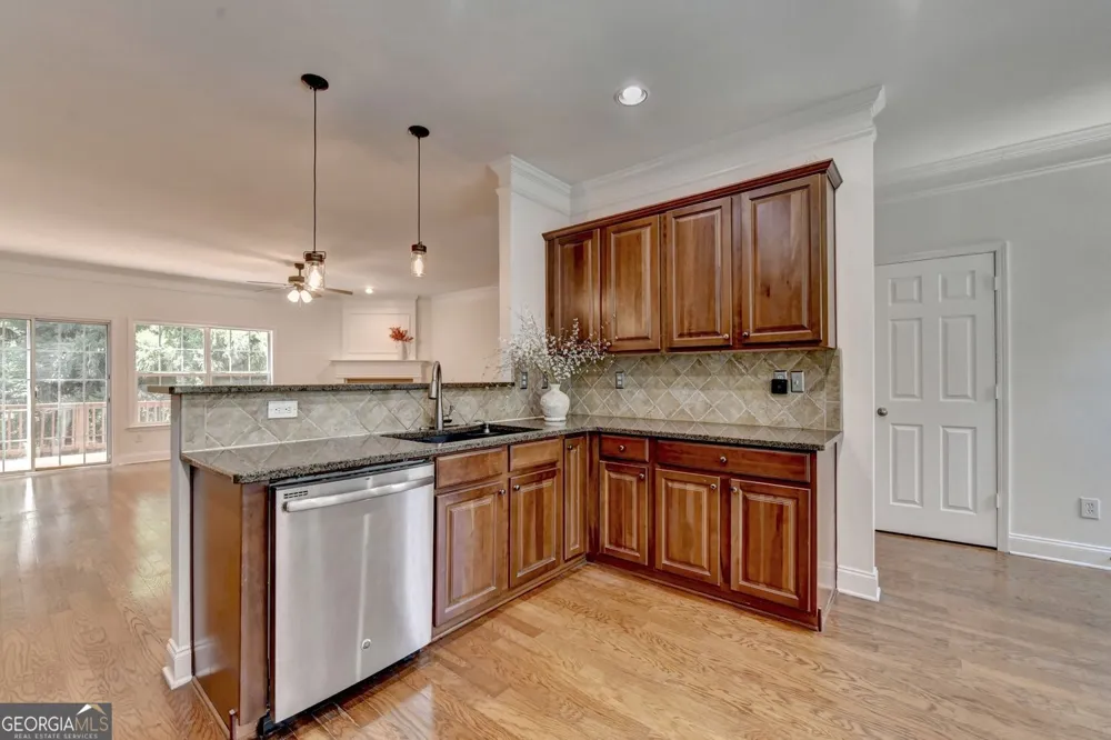 5276 Wellsley BND Johns Creek, GA 30005