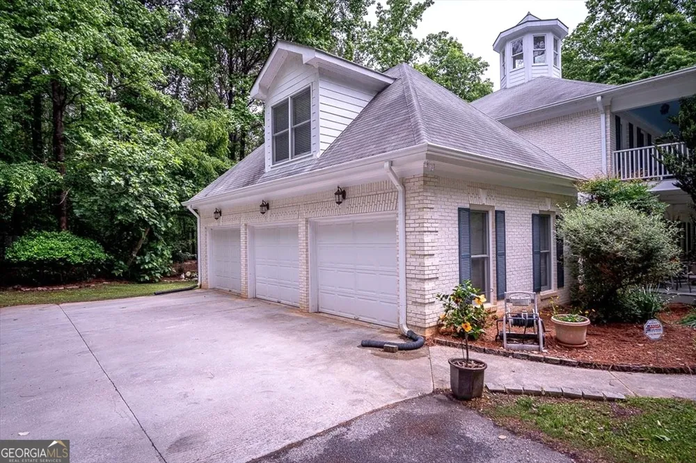 1715 Ammons Bridge RD Monroe, GA 30655
