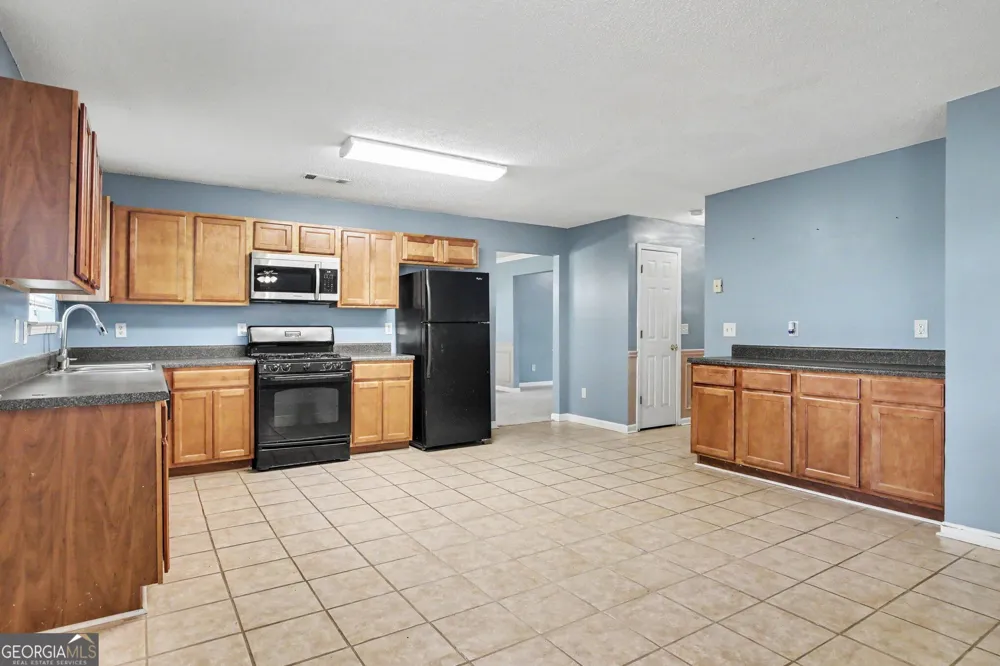 373 Kentwood Springs DR Hampton, GA 30228