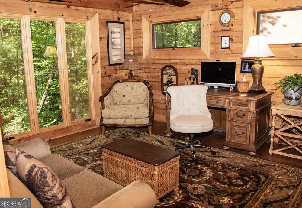 456 Bull Frog LN Clayton, GA 30525