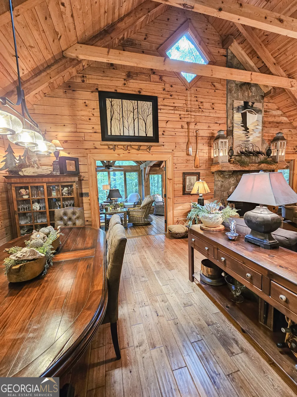 456 Bull Frog LN Clayton, GA 30525