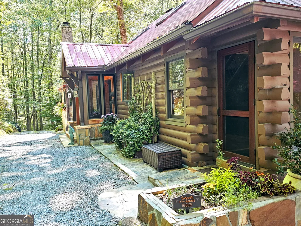 456 Bull Frog LN Clayton, GA 30525