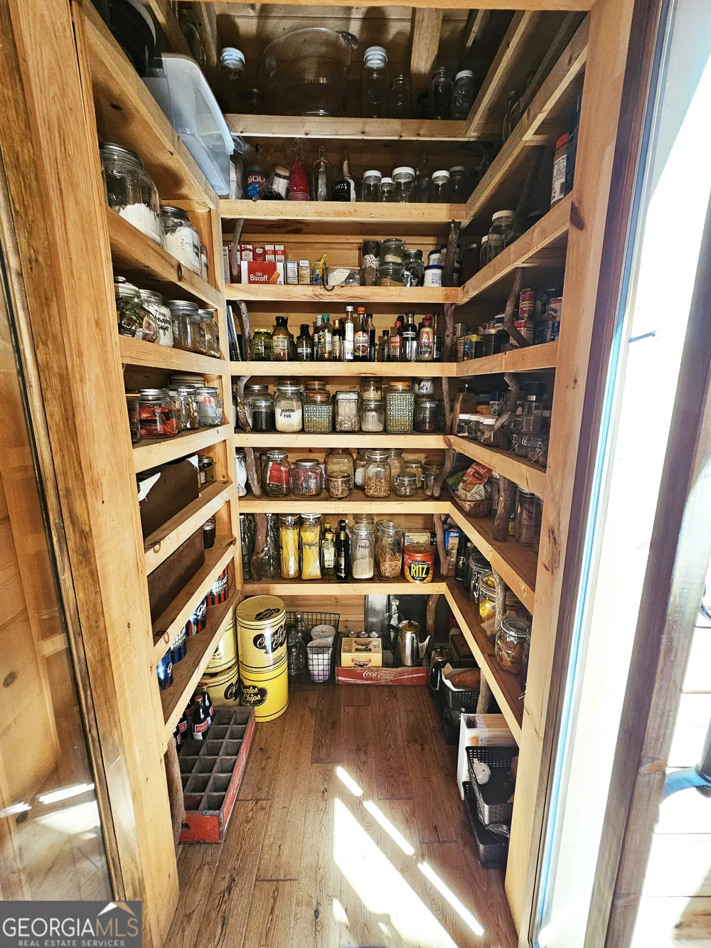 456 Bull Frog LN Clayton, GA 30525