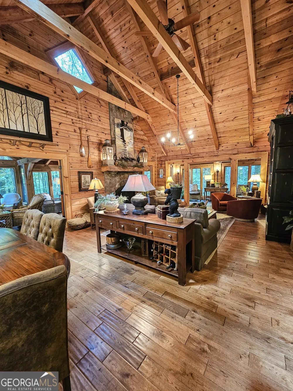 456 Bull Frog LN Clayton, GA 30525