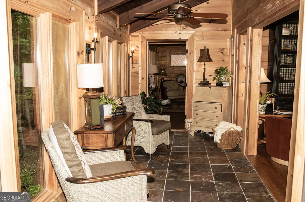 456 Bull Frog LN Clayton, GA 30525