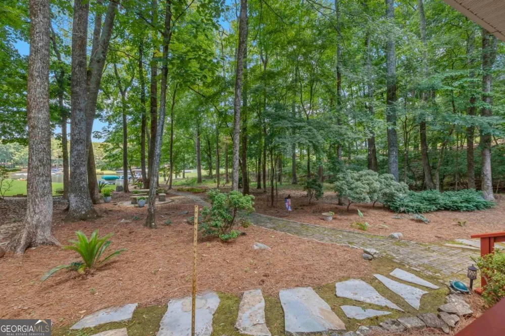 198 Winding River RD Eatonton, GA 31024
