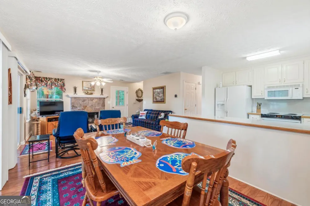 198 Winding River RD Eatonton, GA 31024