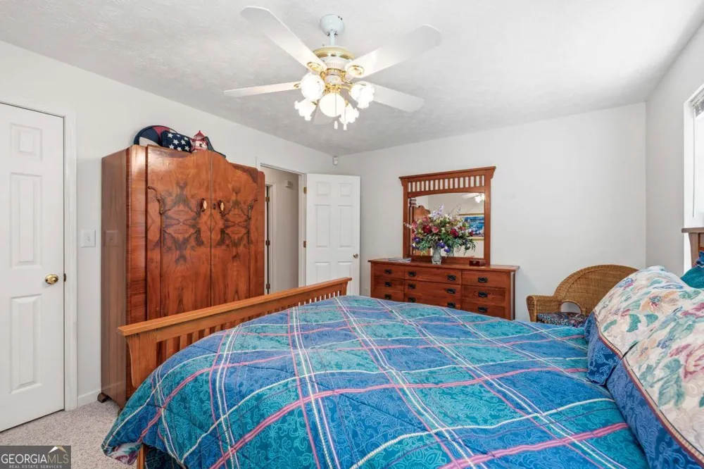 198 Winding River RD Eatonton, GA 31024