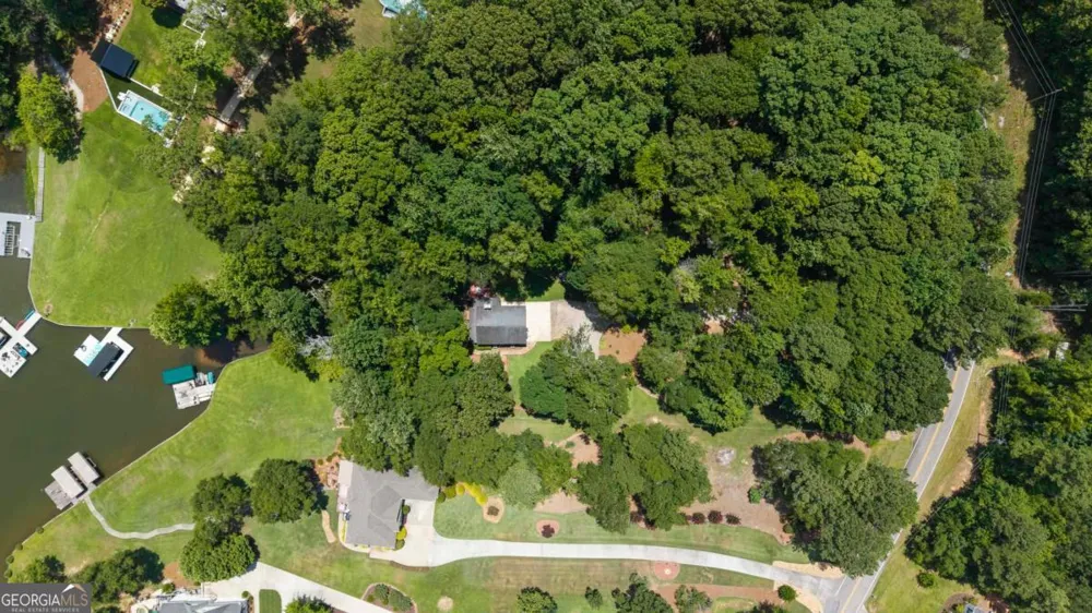 198 Winding River RD Eatonton, GA 31024