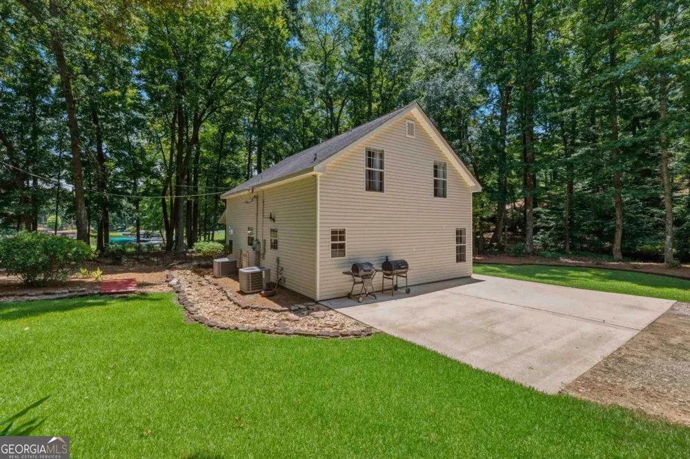 198 Winding River RD Eatonton, GA 31024