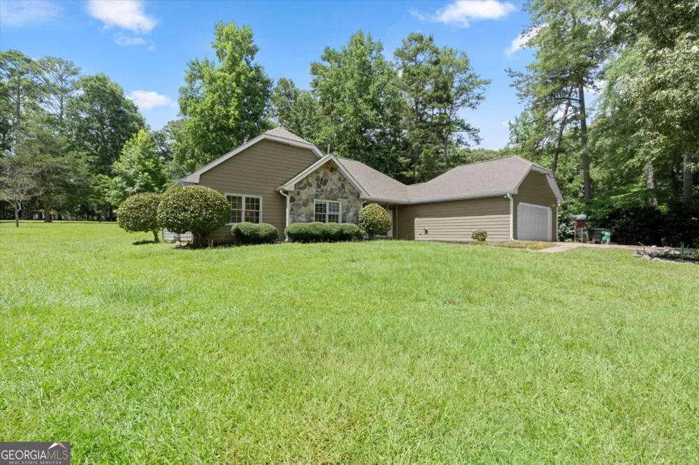 5015 Logans RUN Loganville, GA 30052