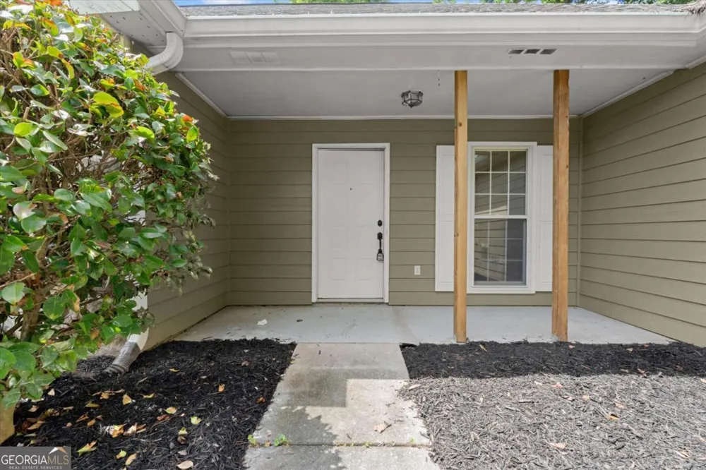 5015 Logans RUN Loganville, GA 30052