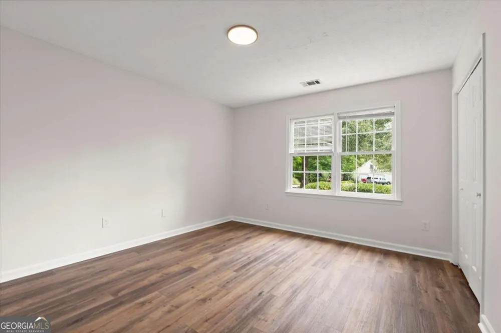 5015 Logans RUN Loganville, GA 30052