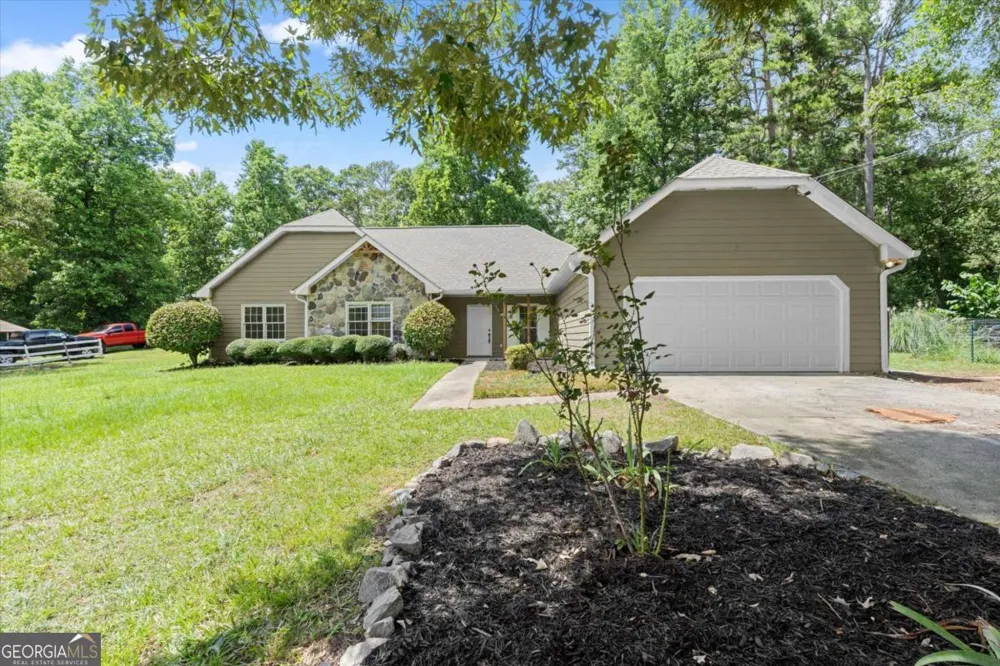 5015 Logans RUN Loganville, GA 30052