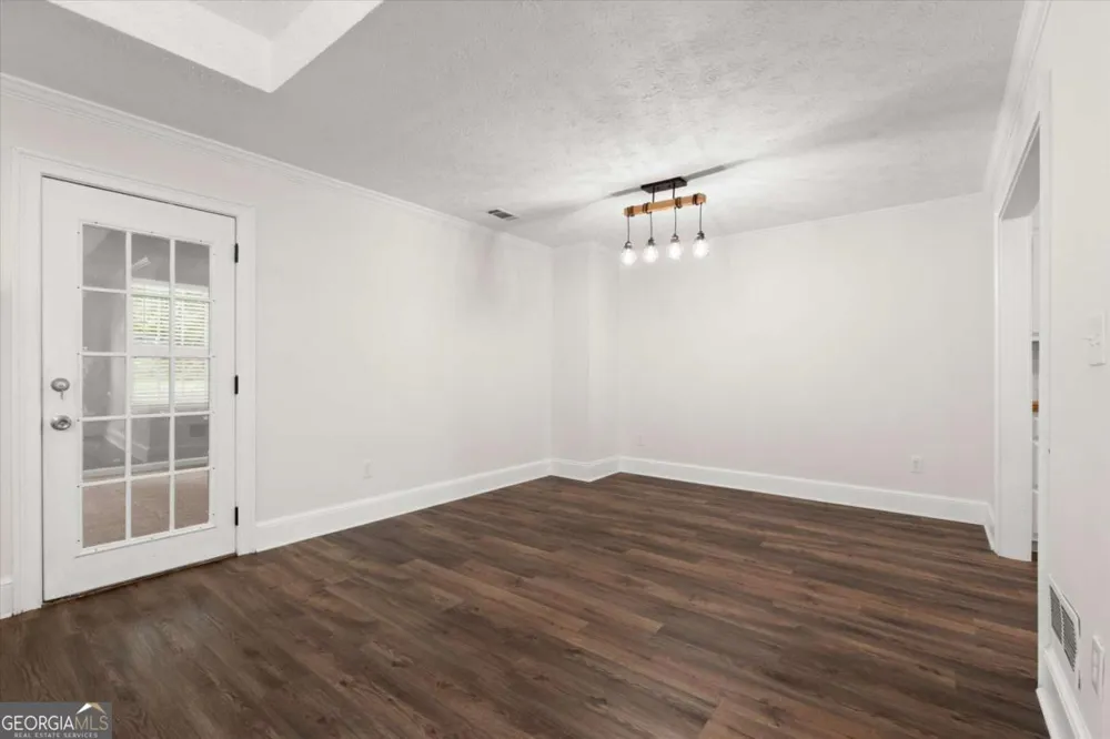 5015 Logans RUN Loganville, GA 30052