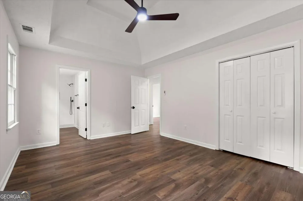 5015 Logans RUN Loganville, GA 30052
