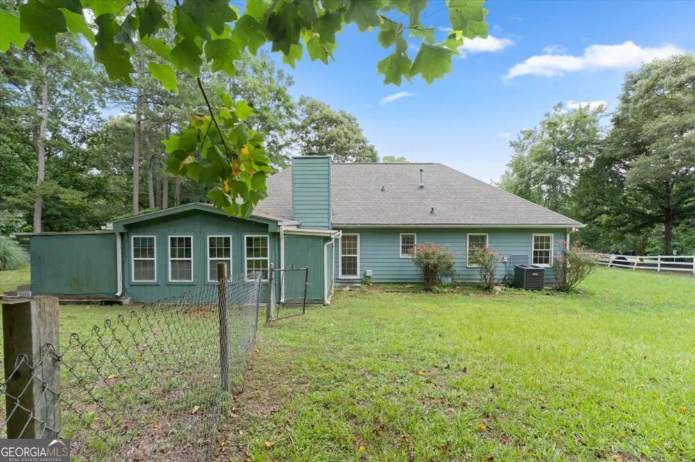5015 Logans RUN Loganville, GA 30052
