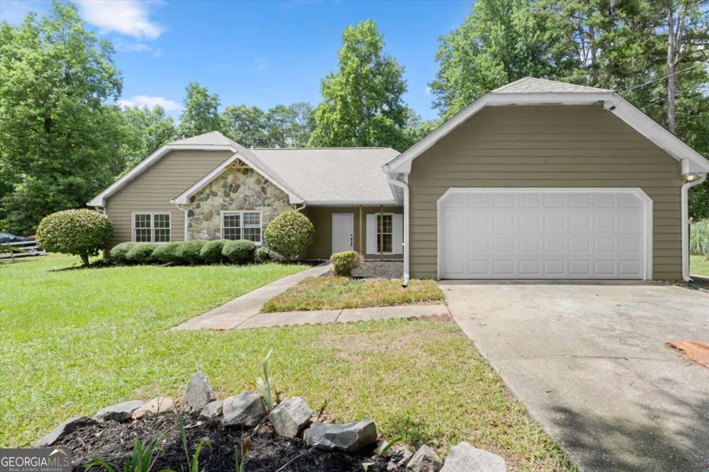 5015 Logans RUN Loganville, GA 30052