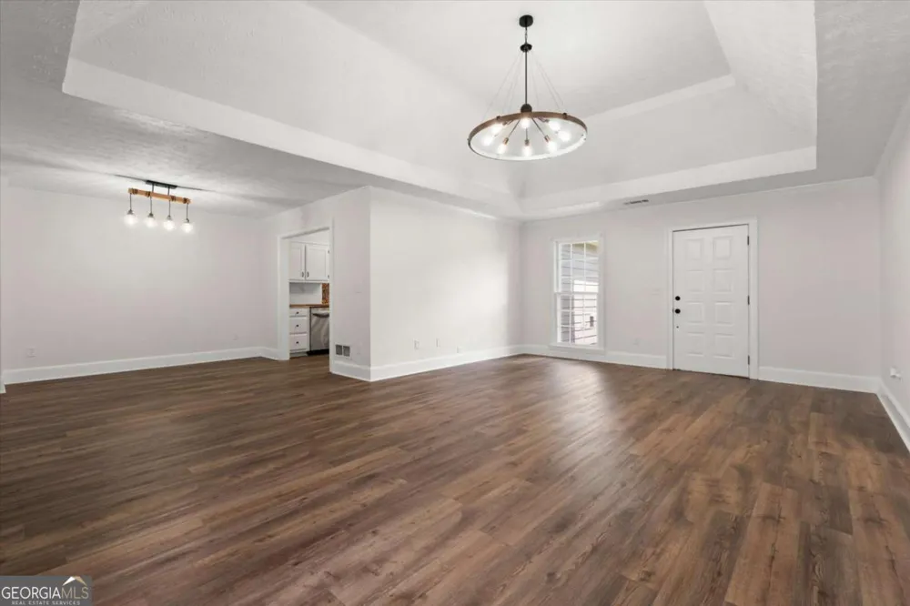 5015 Logans RUN Loganville, GA 30052