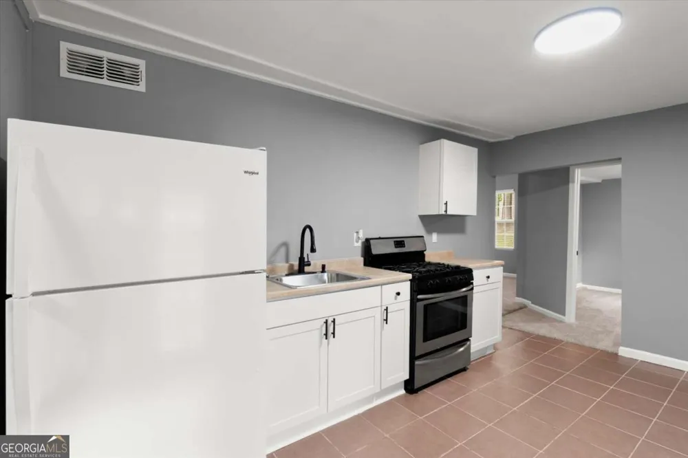 5015 Logans RUN Loganville, GA 30052
