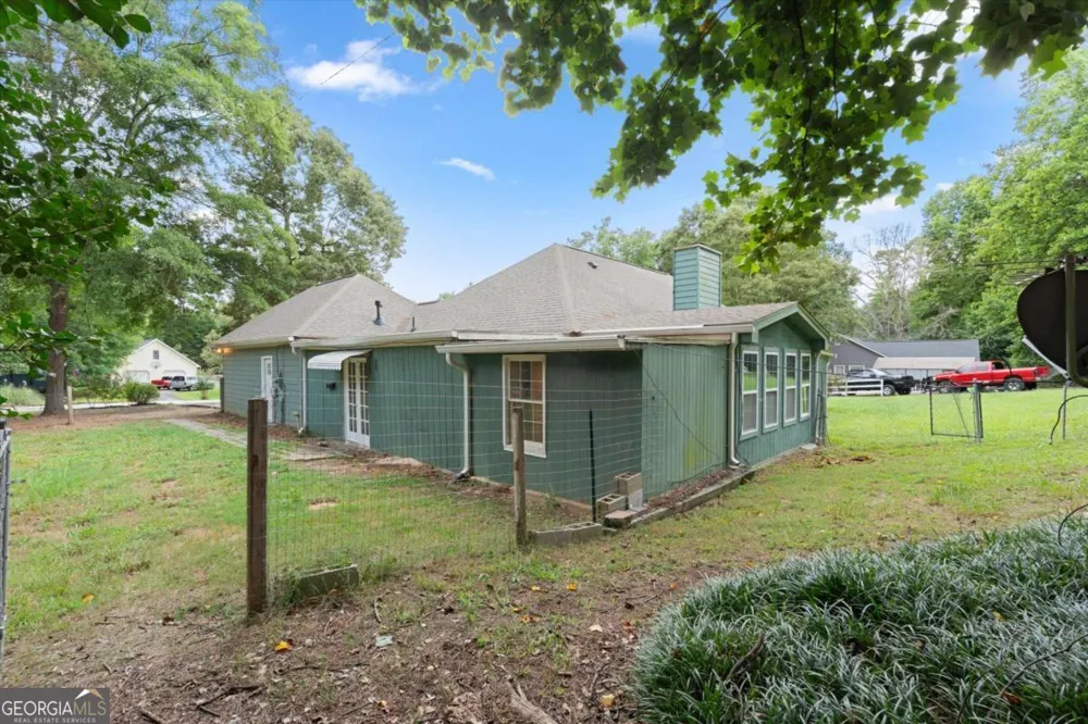 5015 Logans RUN Loganville, GA 30052