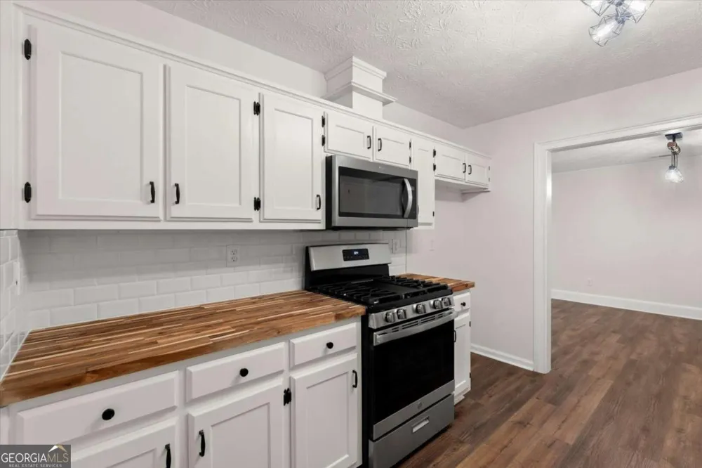 5015 Logans RUN Loganville, GA 30052