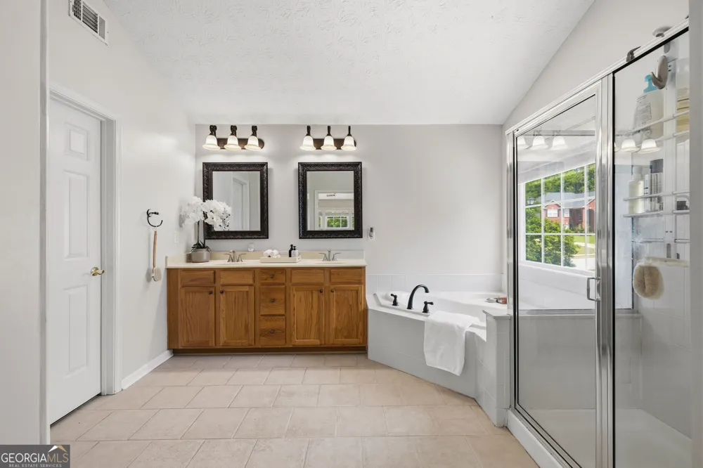 110 S Links DR Covington, GA 30014