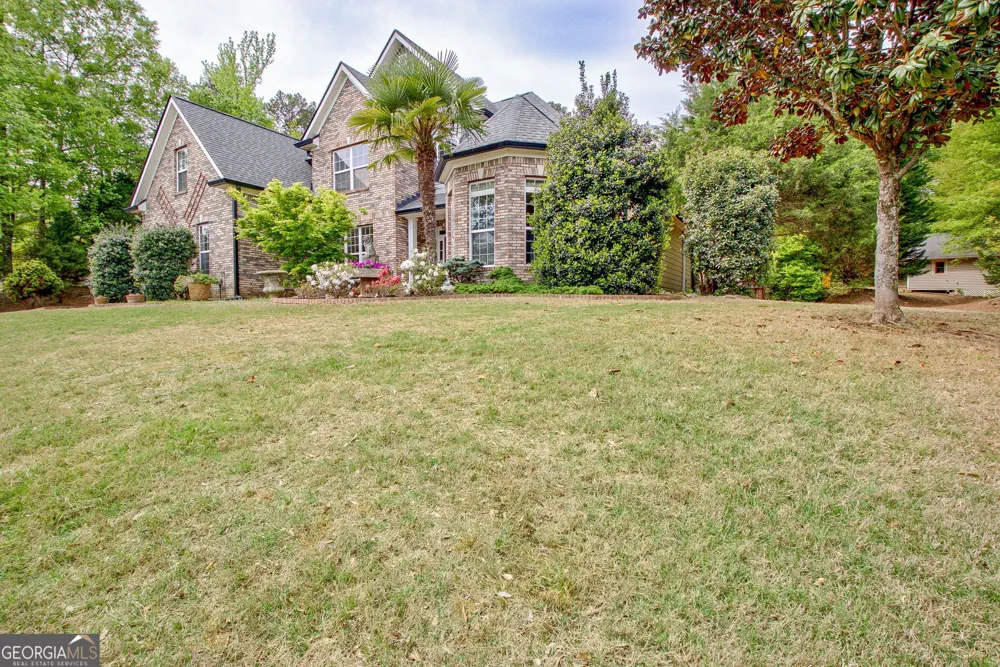 374 Persimmon DR Sharpsburg, GA 30277