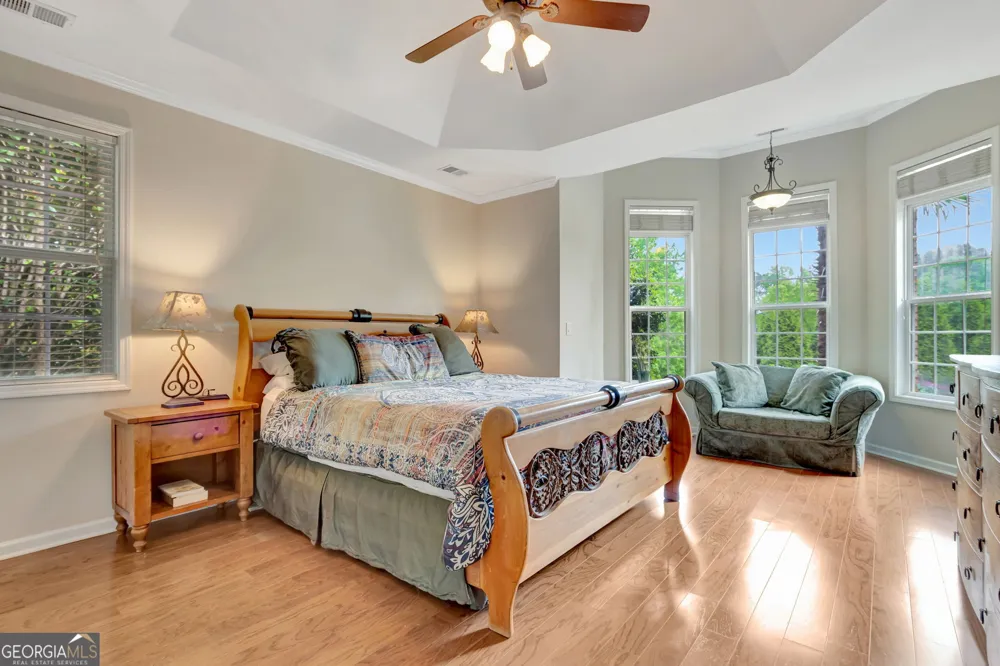 374 Persimmon DR Sharpsburg, GA 30277