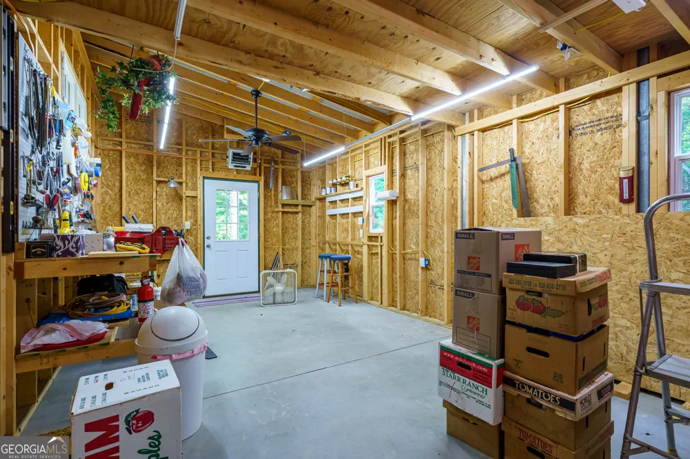 24 Indian Lake RD Mineral Bluff, GA 30559
