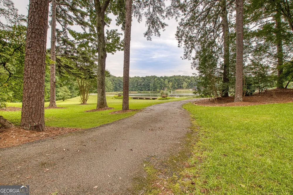160 Sandy Lake CIR Fayetteville, GA 30214