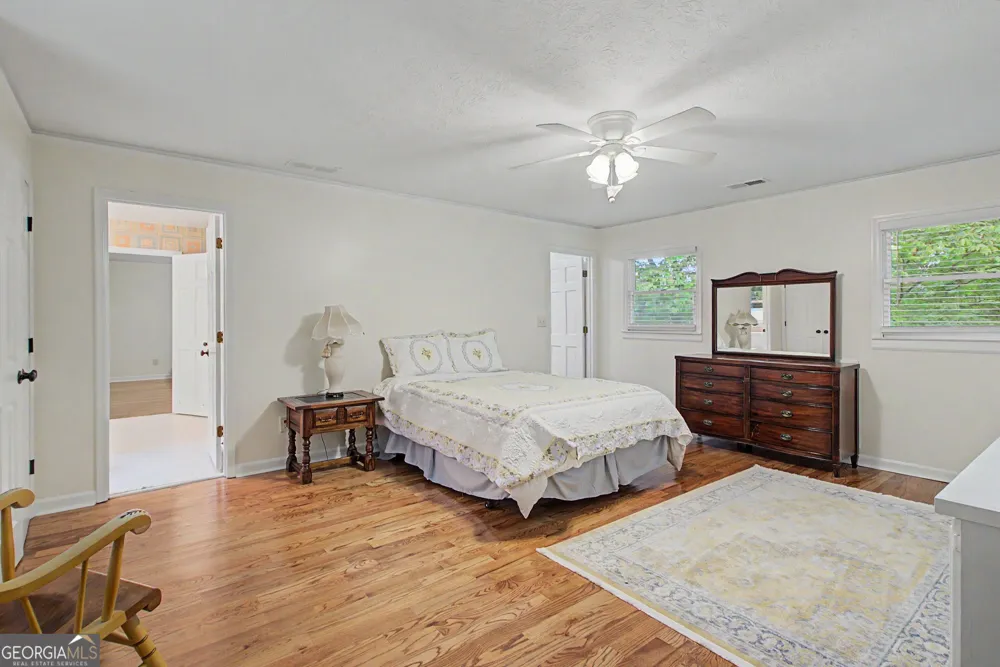 160 Sandy Lake CIR Fayetteville, GA 30214