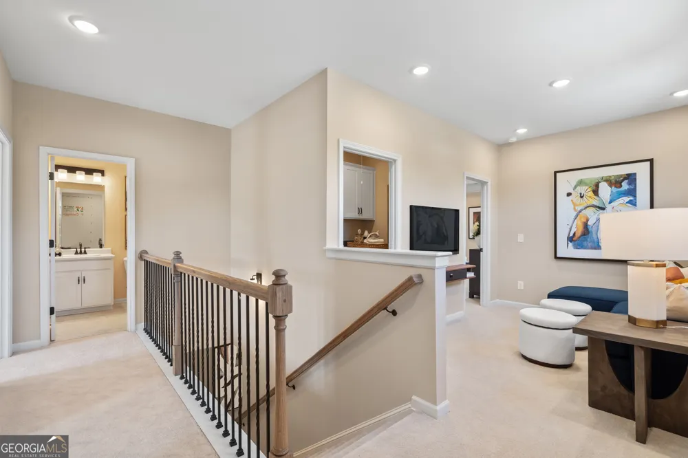 832 Crescent DR Riverdale, GA 30274