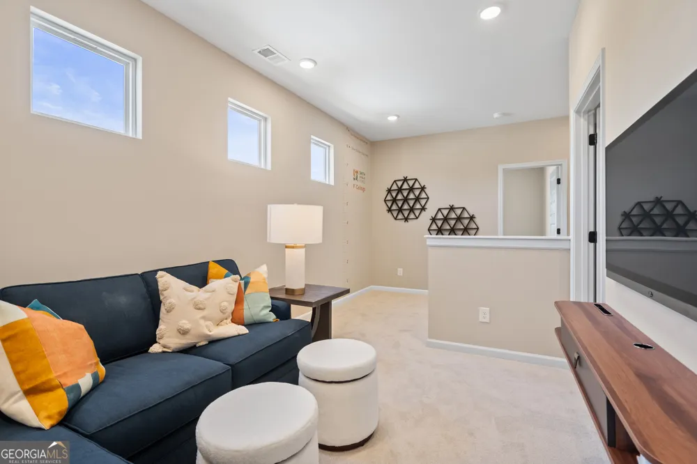 832 Crescent DR Riverdale, GA 30274
