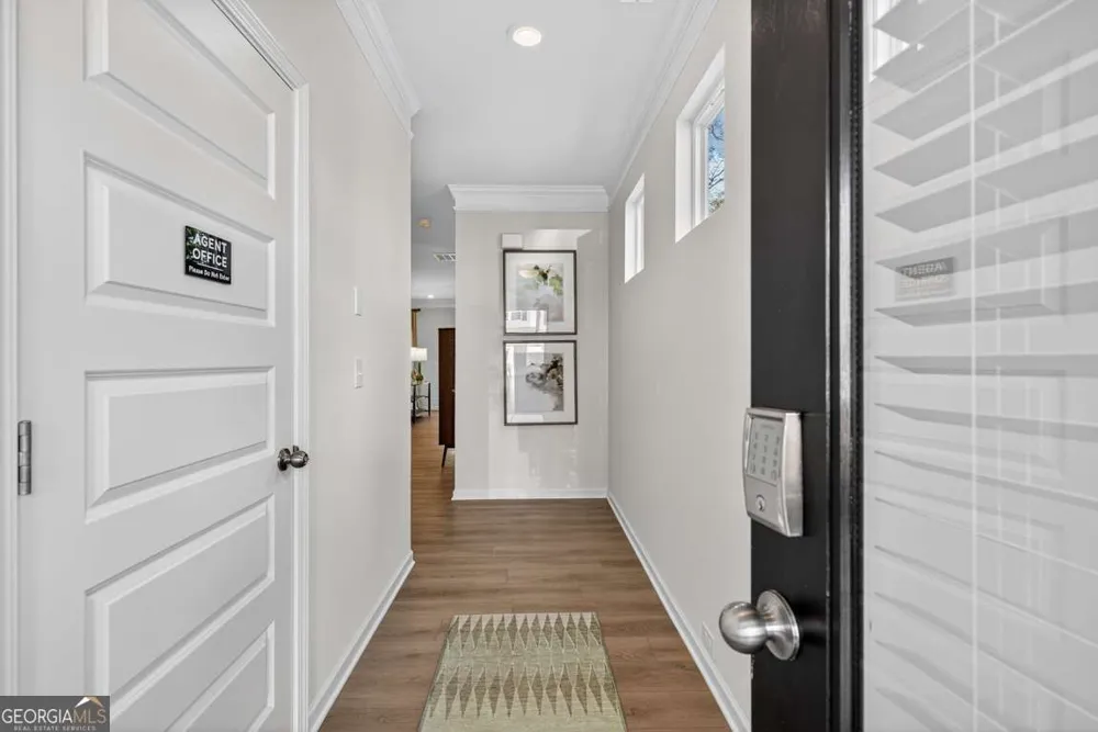 829 Crescent DR Riverdale, GA 30274