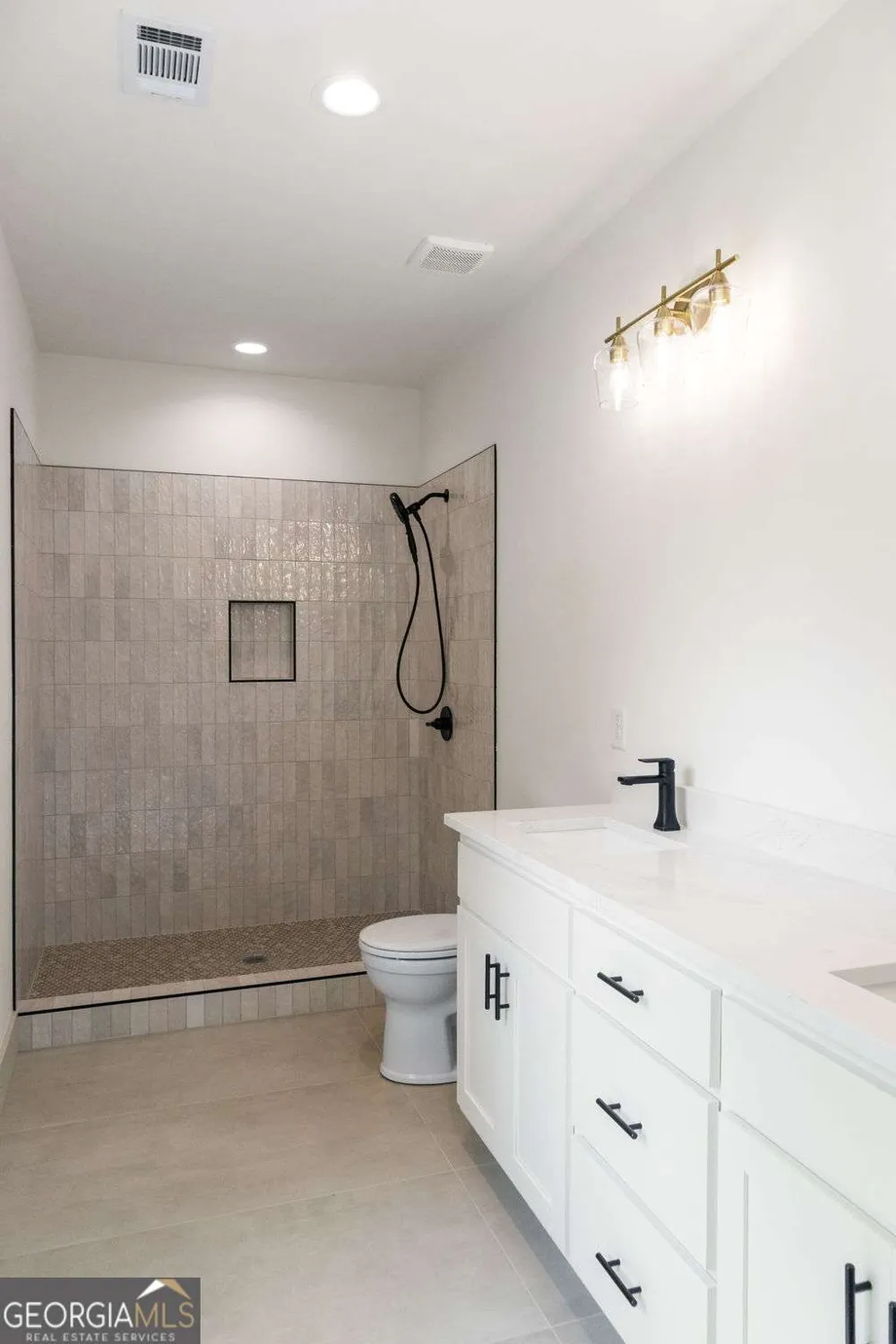 227 Haven CT Ellijay, GA 30540