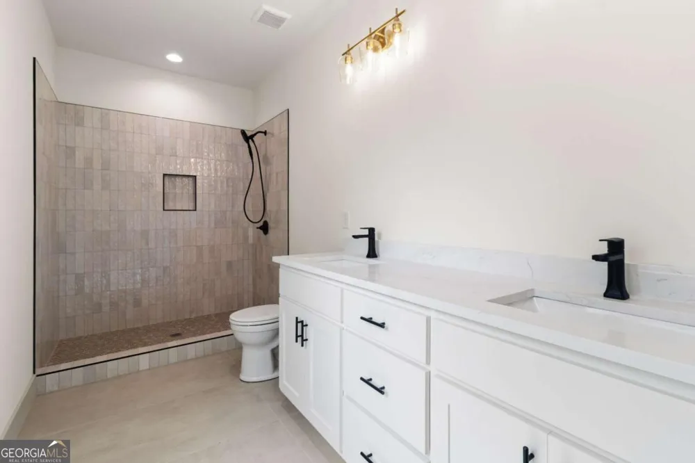 227 Haven CT Ellijay, GA 30540