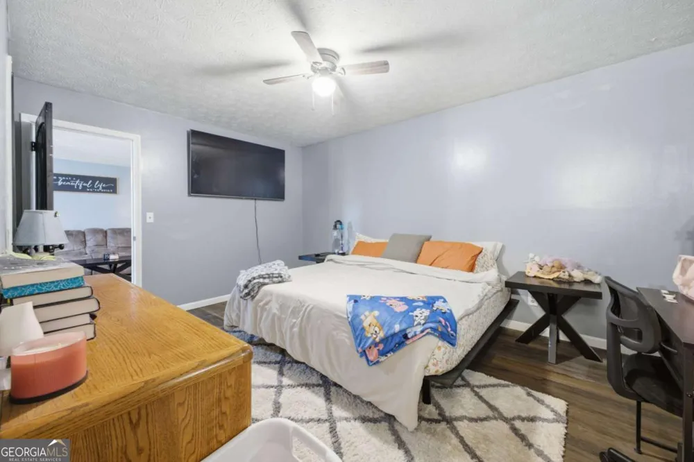 379 Bozeman RD NW White, GA 30184
