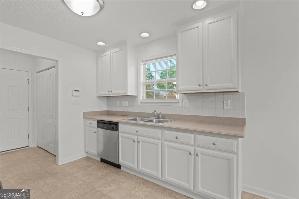 293 Prominent LOOP McDonough, GA 30253