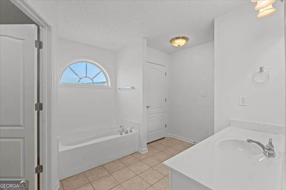 293 Prominent LOOP McDonough, GA 30253
