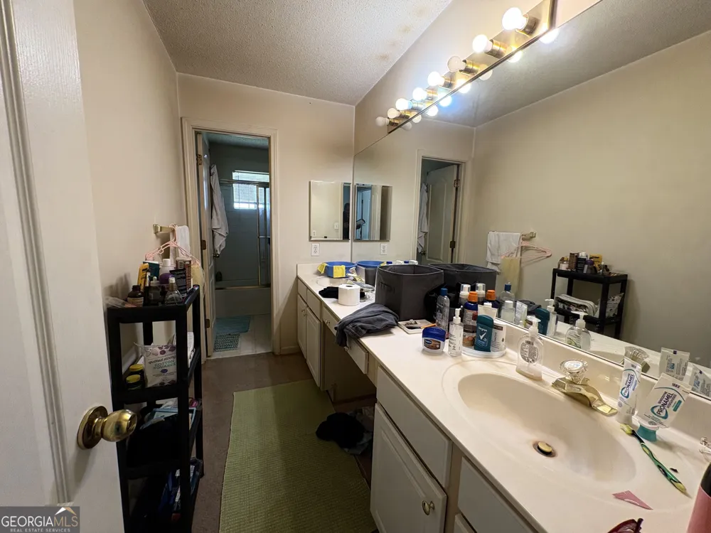 1667 Rolling Stone DR Lithonia, GA 30058