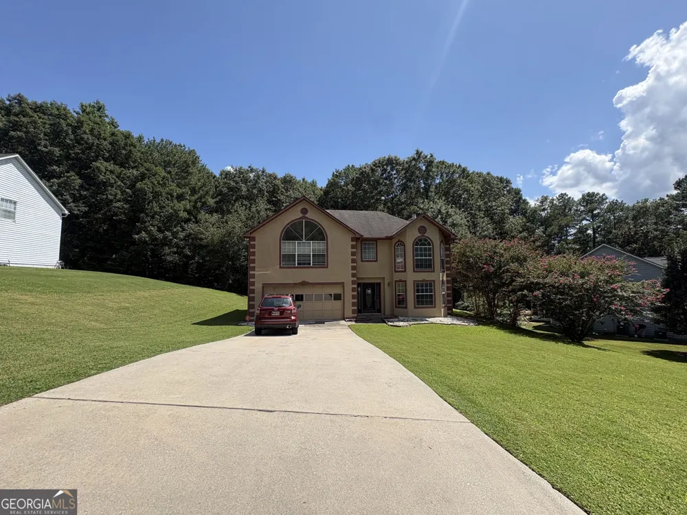 1667 Rolling Stone DR Lithonia, GA 30058